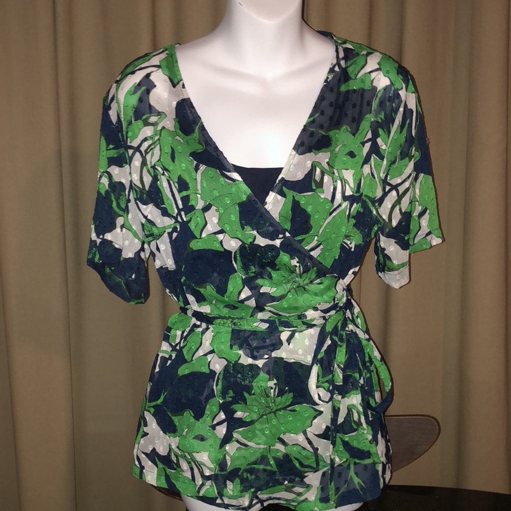 An impossibly gorgeous tricolor sheer blouse, with separate valise (tank top) M